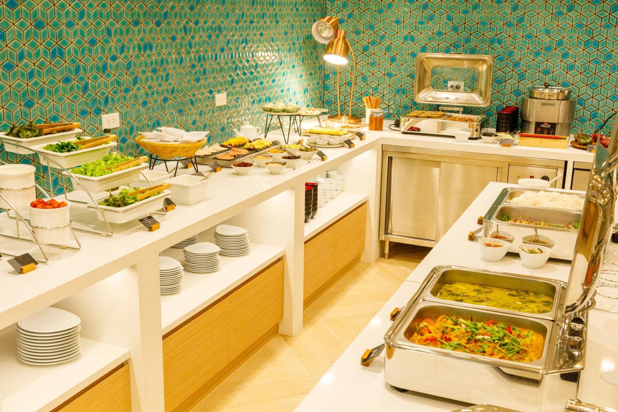 Nishitetsu Hotel Croom Bangkok Silom Bagian luar foto